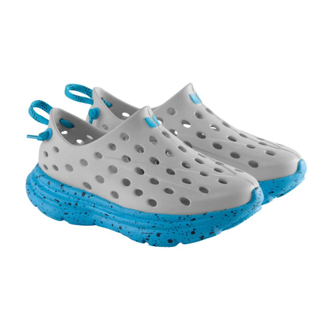 Kane Revive Kids Active Recovery Shoes - Foggy Gray/Highlighter Blue